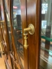 Витрина на высоких ножках МИГ506 DCA12-M купить в интернет магазине Мебельный Салон. Звоните +7 495 743 46 14