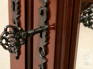 Шкаф 3х дверный "Карина" 2372 купить в интернет магазине Мебельный Салон. Звоните +7 495 743 46 14