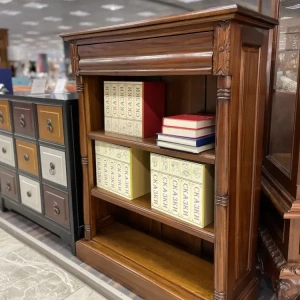 Стеллаж для книг 120 см МИГ621 купить в интернет магазине Мебельный Салон. Звоните +7 495 743 46 14