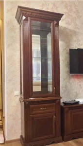 Витрина 1 дв. "Афина" И010.24 Каштан купить в интернет магазине Мебельный Салон. Звоните +7 495 743 46 14